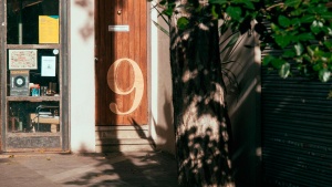 puerta del estudio
